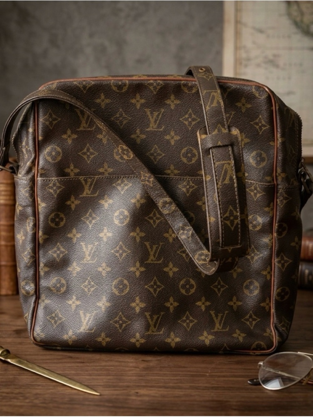 Louis Vuitton Brown Monogram Crossbody Messenger Bag vintage